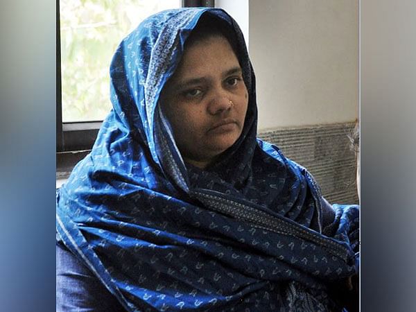 Bilkis Bano Case Sc Notice To Gujarat Govt On Plea Against Remission