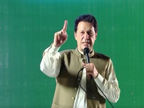 Pak Islamabad Police Warns Of Arrest If Imran Khan Fails To Appear