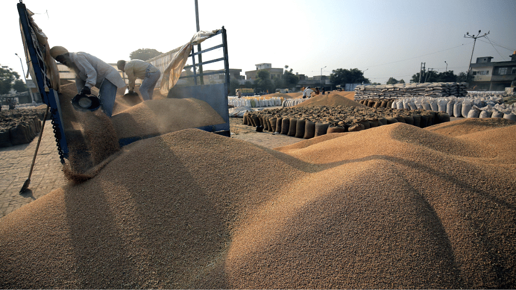 Govt Allows FCI To Sell Surplus Wheat Rice Produce To Private Players