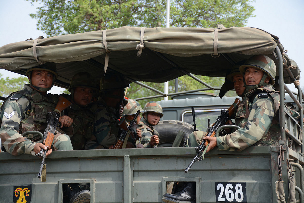 Indian army soldiers wear new combat uniform during a display in New  News Photo - Getty Images