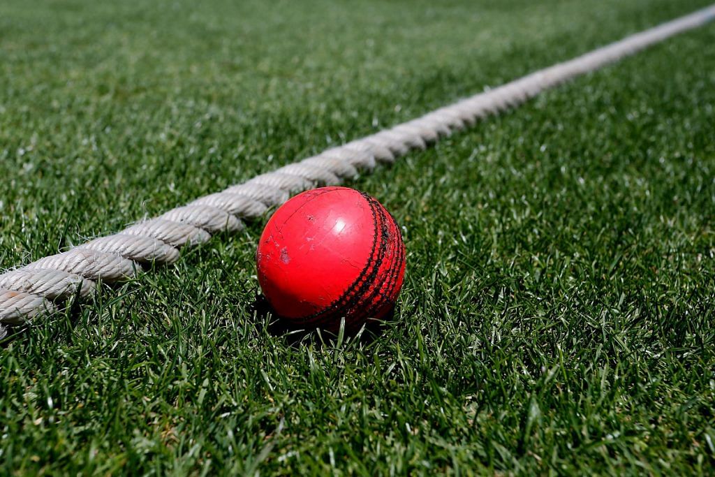 A cricket ball | Jason McCawley/Getty Images