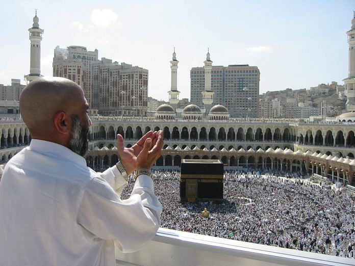 A devotee at the Haj Pilgrimage | Wikimedia Commons