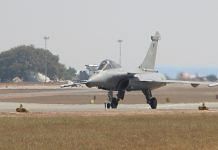 Rafale jet on a runway at Aero India | Commons
