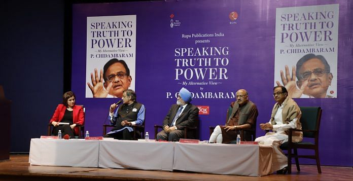 Nidhi Razdan, Shashi Tharoor, Montek Singh Ahluwalia, Shekhar Gupta and P. Chidambaram at the launch of 'Speaking Truth to Power'