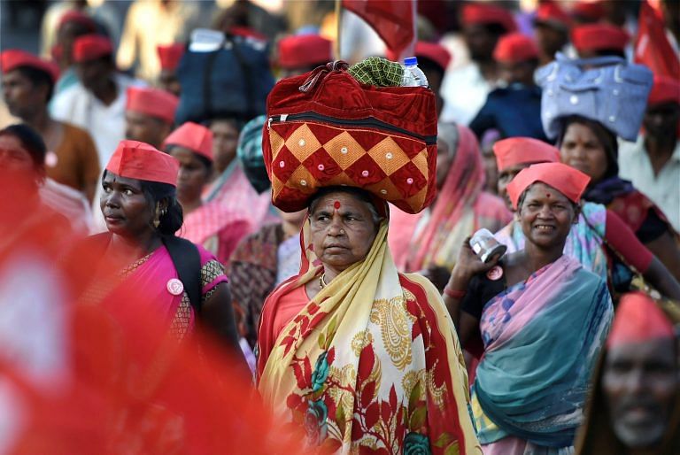 Only 18% of Maharashtra’s cropped area is irrigated; we should not be surprised at the distress