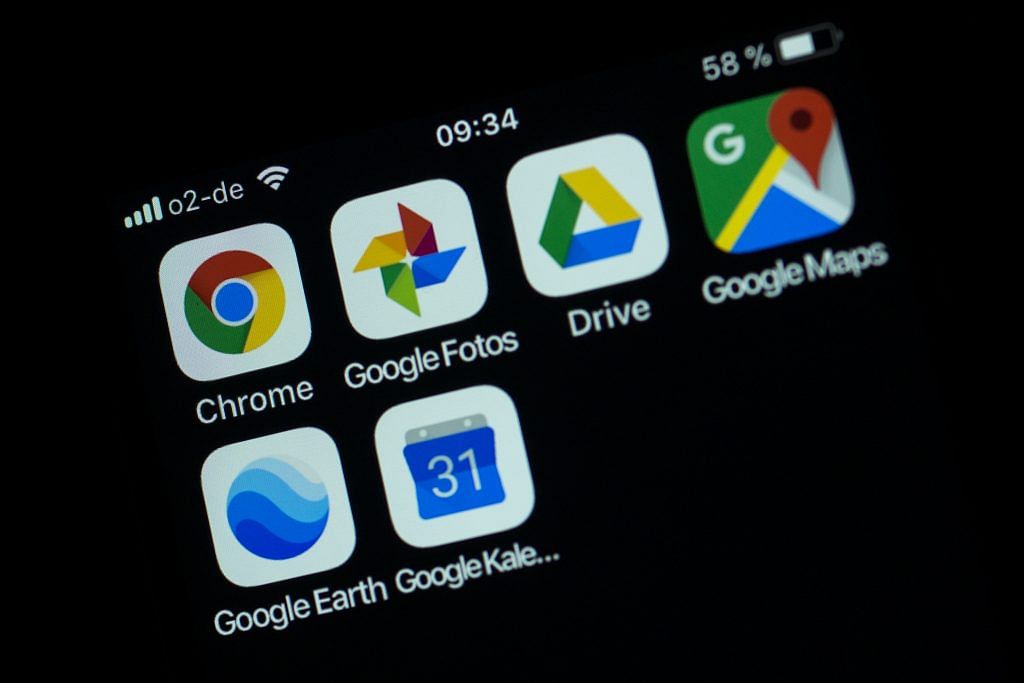 Several apps of Google displayed on a smartphone | Carsten Koall/Getty Images