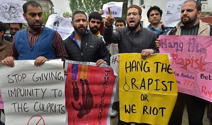 A group of protesters demanding justice for the 8 year old victim of Kathua rape-murder case | PTI