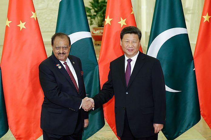A file photo of Chinese President Xi Jinping with Pakistan President Mamnoon Hussain | Getty Images