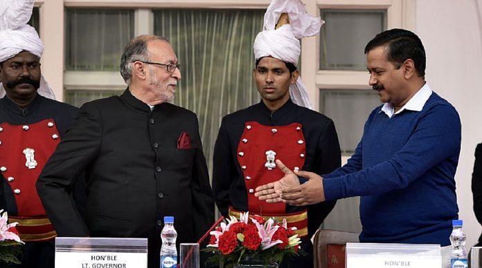 Delhi chief minister Arvind Kejriwal (R) and Lieutenant Governor Anil Baijal (L)