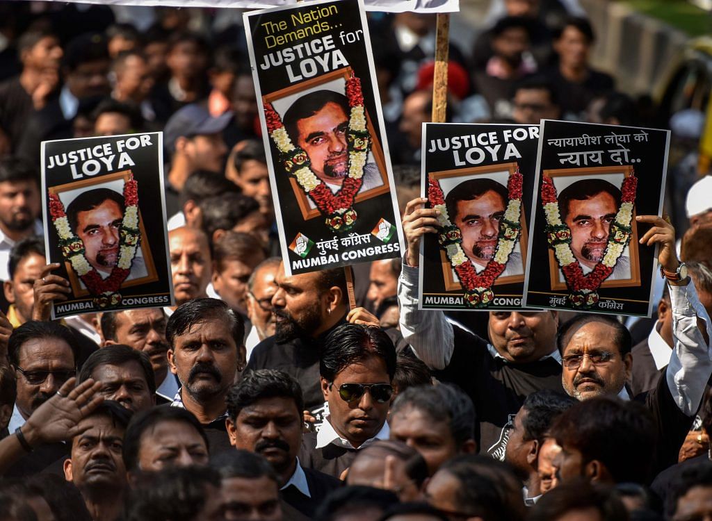 Silent march protest regarding Justice for Judge B H Loya, Mumbai, India. Kunal Patil/Hindustan Times via Getty Images