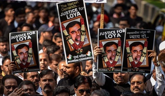 Silent march protest regarding Justice for Judge B H Loya, Mumbai, India. Kunal Patil/Hindustan Times via Getty Images