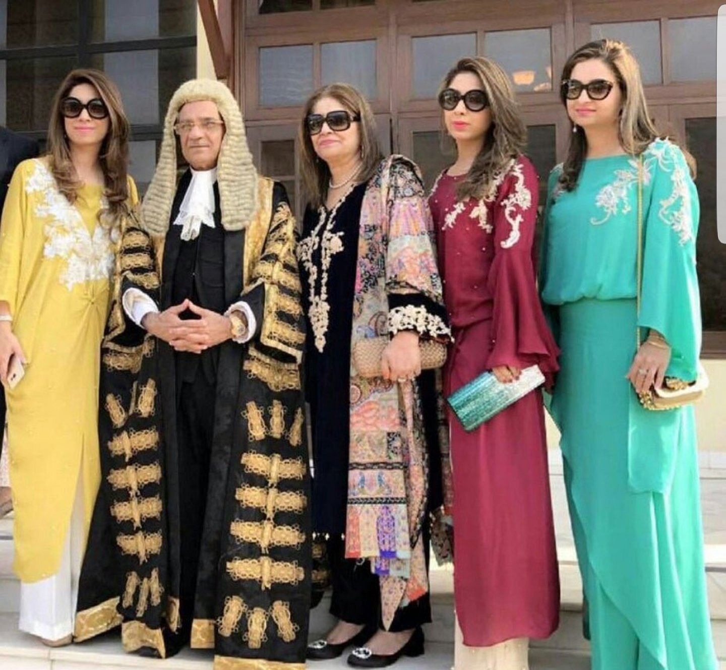 CJP Mian Saqib Nisar with women from his family