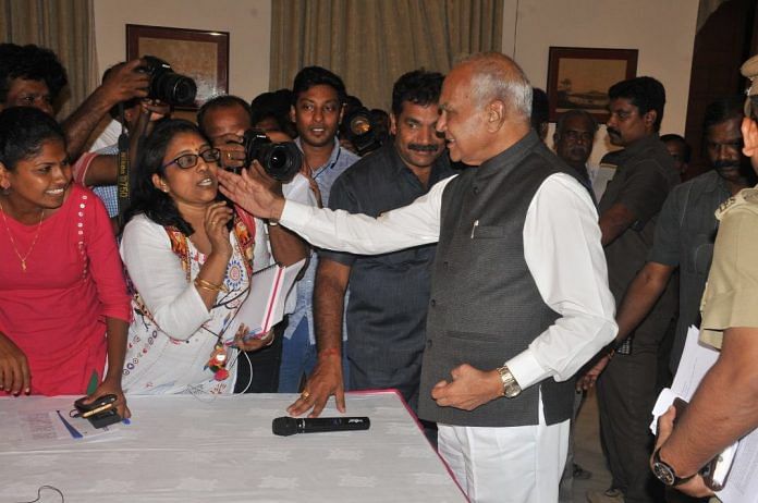 The picture tweeted by journalist Lakshmi Subramanian with Tamil Nadu Governor Banwarilal Purohit