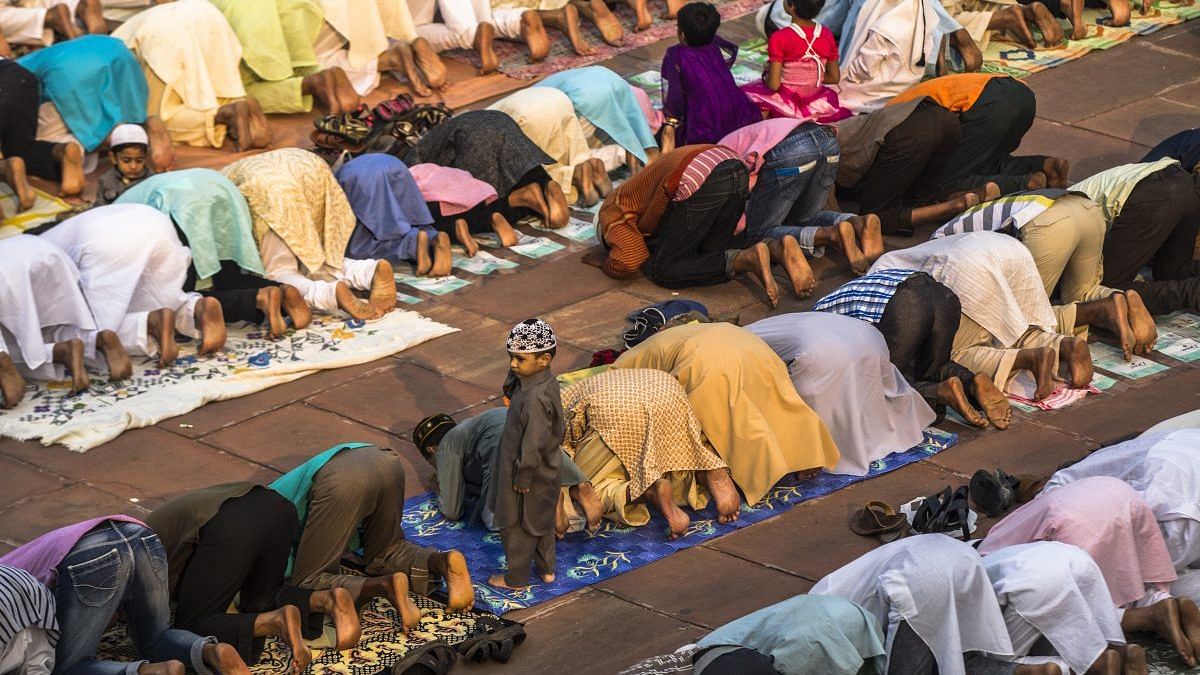The namaz and its significance to the Muslim community