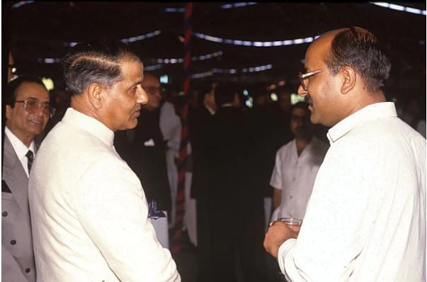 Shekhar Gupta with General Mirza Aslam Beg in Islamabad, 1990