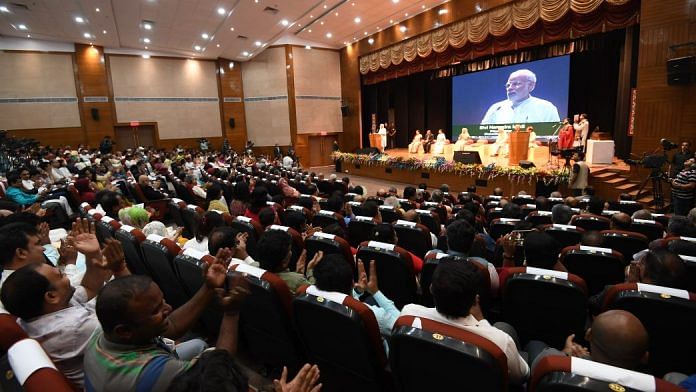 Narendra Modi at the convocation at Visva Bharati University, Shantiniketan | @narendramodi/Twitter