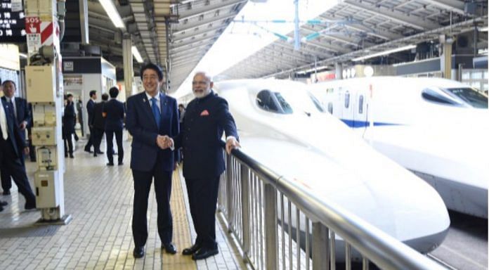 File image of PM Narendra Modi with his Japanese counterpart Shinzo Abe | @OmMathur_bjp/Twitter