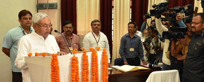 Nitish Kumar taking oath as the member of the Bihar Legislative Council | Twitter | Nitish Kumar