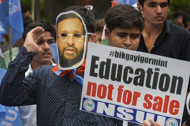 Congress students’ wing NSUI makes Jio’s eminence tag an election issue in DU polls