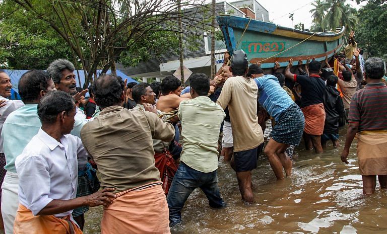 Kerala floods show relief porn doesn’t work, only exposes our beloved politicians