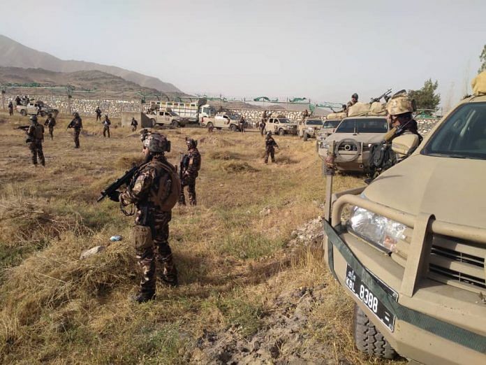 Afghanistan fighters and Taliban forces