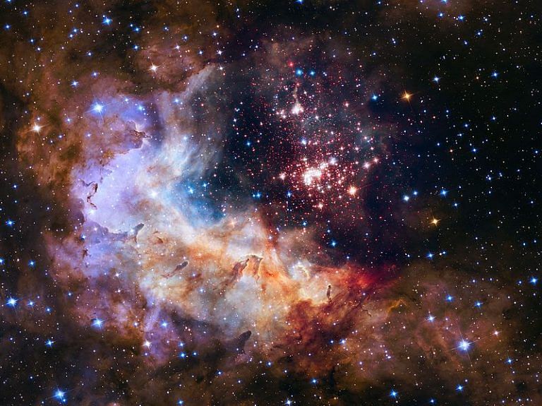 Look up to see celestial fireworks tonight, Persied meteor shower set to peak