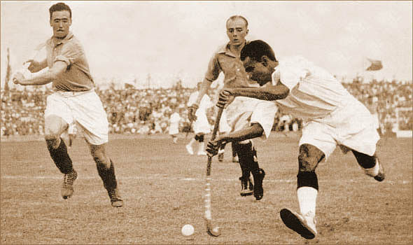 Dhyan Chand at the 1936 Olympic semi-final | Wikipedia
