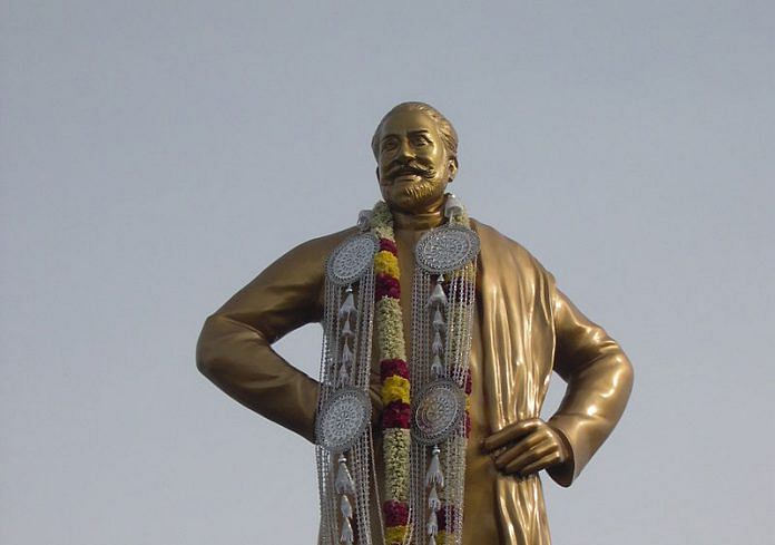 Statue of Sivaji Ganesan in Chennai | Commons