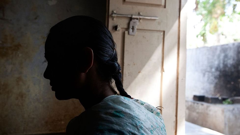 Are conversations between husbands and wives keeping rural Indian women  from working?