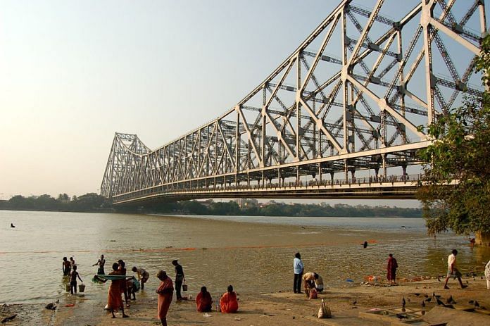 Howrah Bridge, Kolkata | Commons