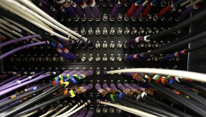Data cables | Simon Dawson/Bloomberg