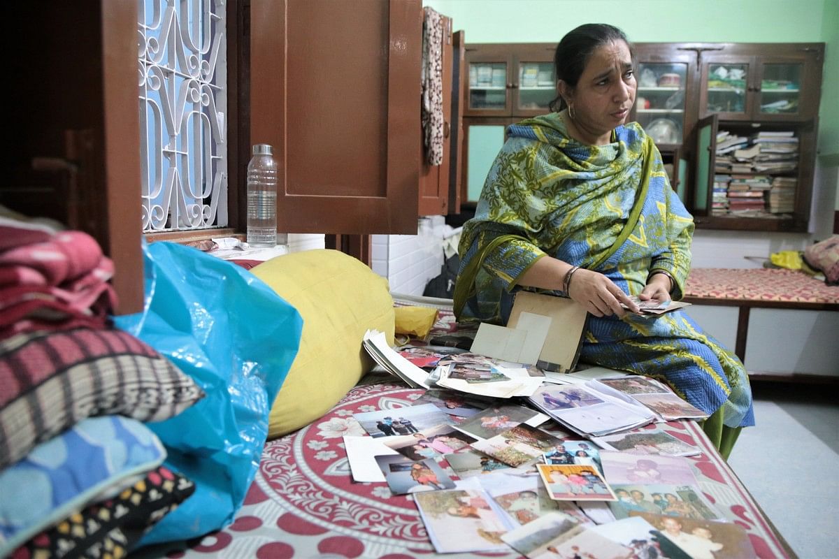 Fatima Naseer eagerly shows Najeeb's childhood photos from their family trips | Manisha Mondal/ThePrint