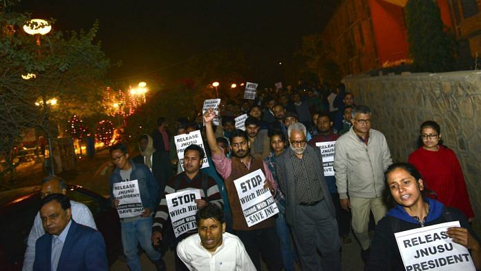 JNU teachers and Students during protest March in campus against arrest of Kanhaiya Kumar by Delhi Police | Ramesh Sharma/India Today Group/Getty Images