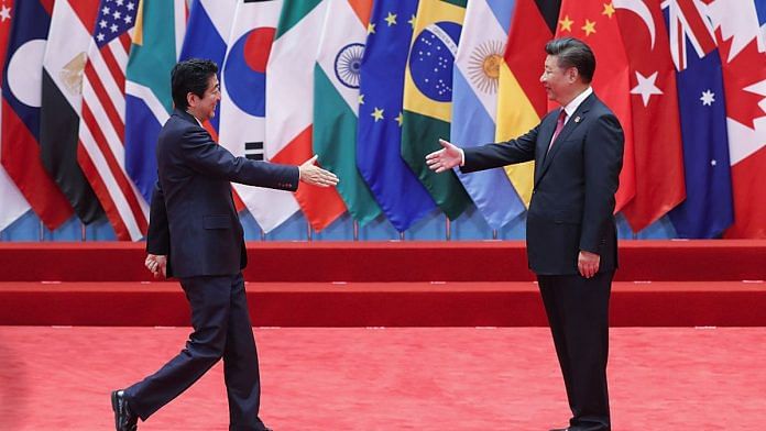 Shinzo Abe and Xi Jinping