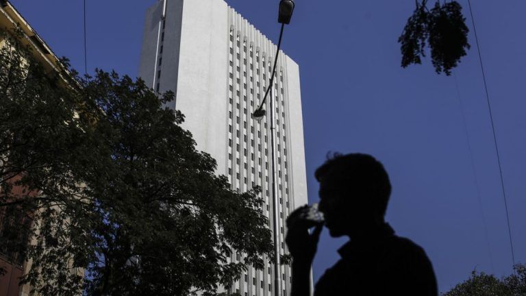 RBI will go slow on raising rates, says investor who foresaw liquidity crisis