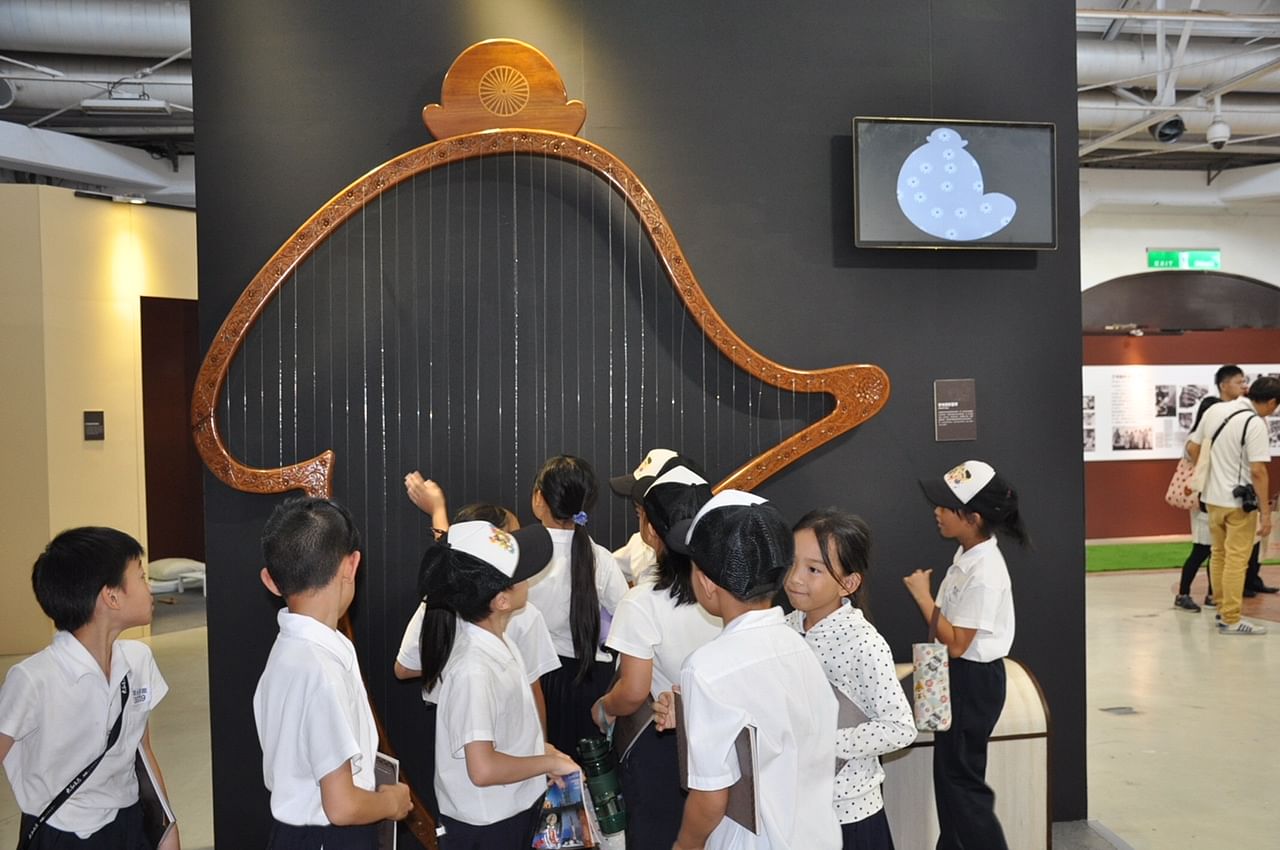 Students visit the exhibit | Taiwanese culture ministry
