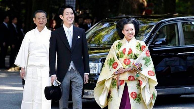 Japanese princess marries a commoner and right-wing Bolsonaro is Brazil president