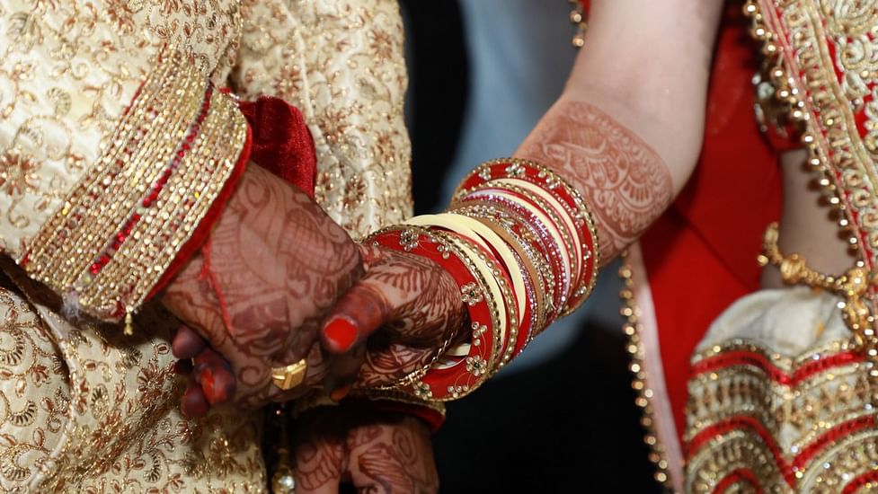 Zoom Shaadi Mubarak! Even Covid can't stop these Indian couples from tying  the knot – online