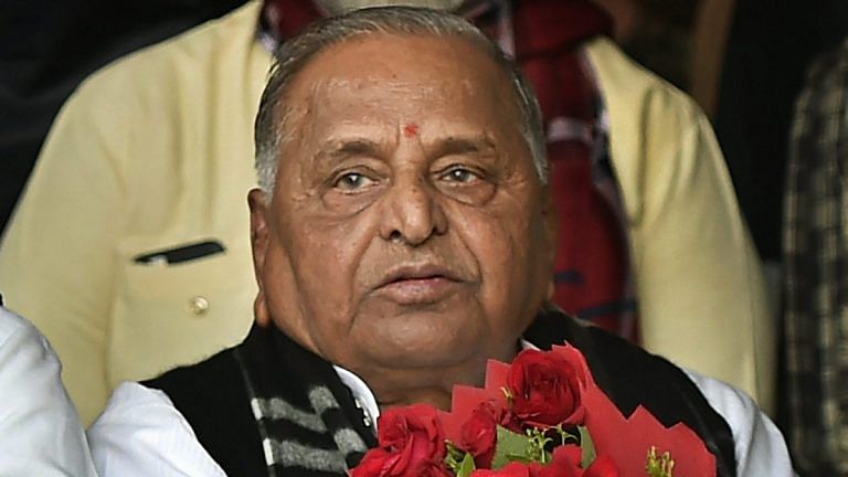 Four reasons why Mulayam Singh is angry with son Akhilesh Yadav