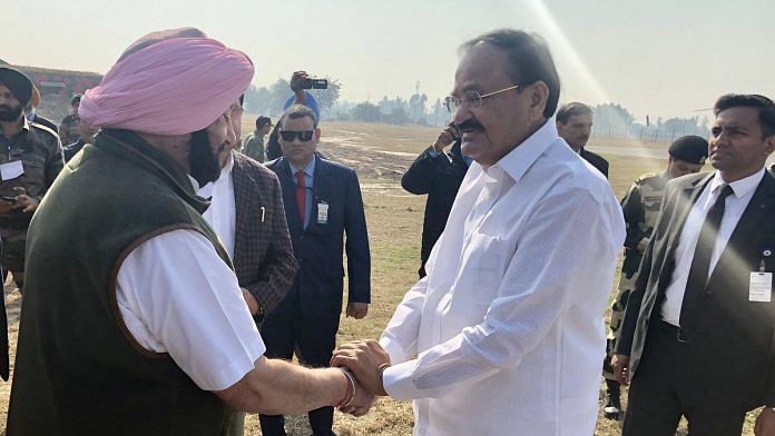 Punjab CM Capt. Amarinder Singh with Vice President M. Venkiah Naidu at at the Army Base in Dera Baba Nanak | @capt_amarinder/Twitter