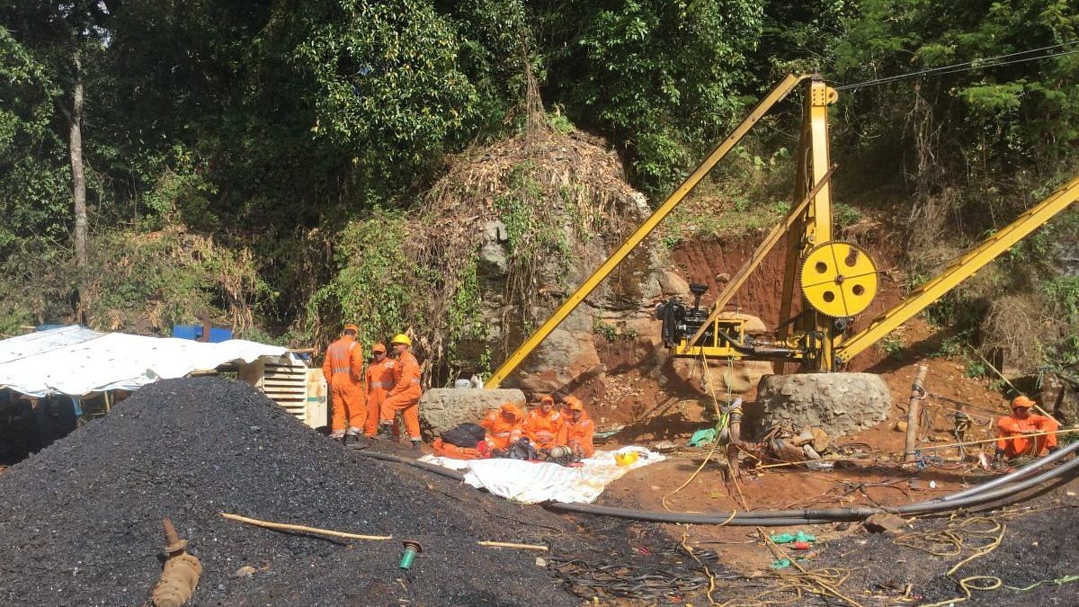 Navy spots another skeleton in Meghalaya coal mine as county’s longest ...