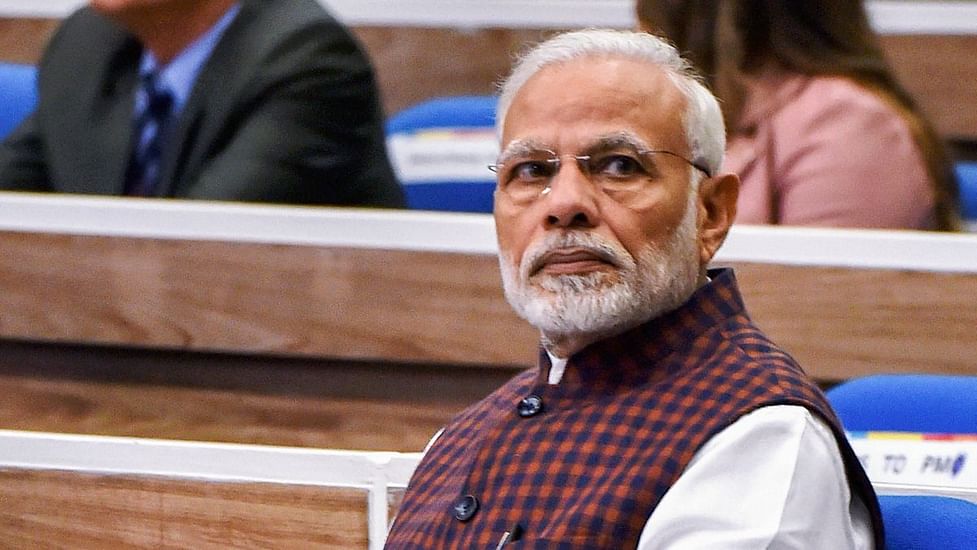 Did PM Narendra Modi Ignore His Security Guard Dying Of Heart