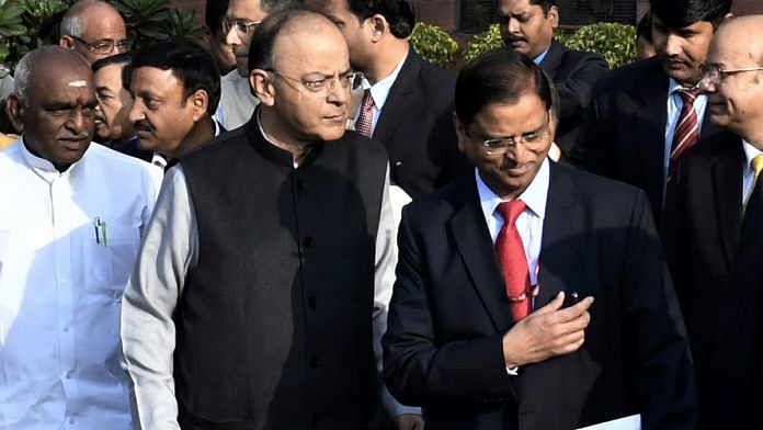 Finance minister Arun Jaitley (C) and other members of the ministry before tabling the budget in 2018 | Anindito Mukherjee/Bloomberg