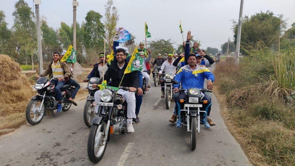 INLD supporters before the Jind bypoll | @Dchautala/Twitter