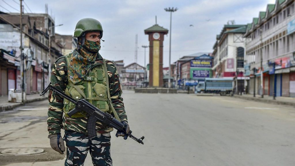A security personnel stand guard near Lal Chowk in Srinagar (representational image) | S Irfan/PTI