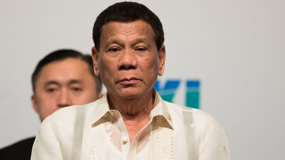 Philippine president Duterte appears on Facebook Live to dispel rumors ...