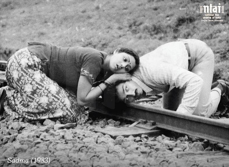Sridevi and Kamal Haasan in a still from Sadma | @NFAIOfficial?Twitter