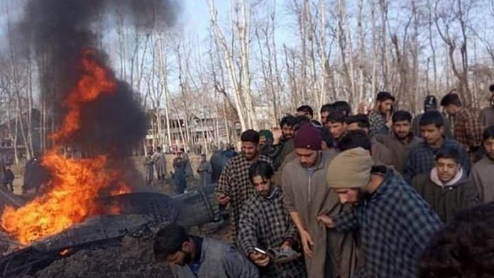 Crowd seen at the site of the IAF crash