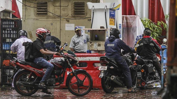 Motorcyclists wait in line gas station in Mumbai (Representational image)