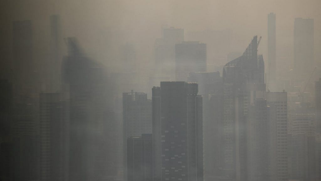 Smog surrounds buildings in Bangkok